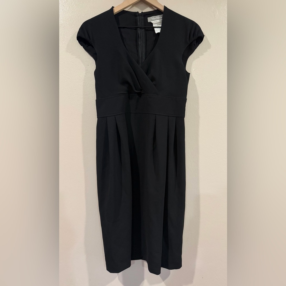 MaxMara Black Cap Sleeve Dress Excellent Condition Size 8 USA